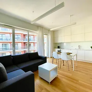 Elegant Apart-800m Main Square-parking And Lift Breslau