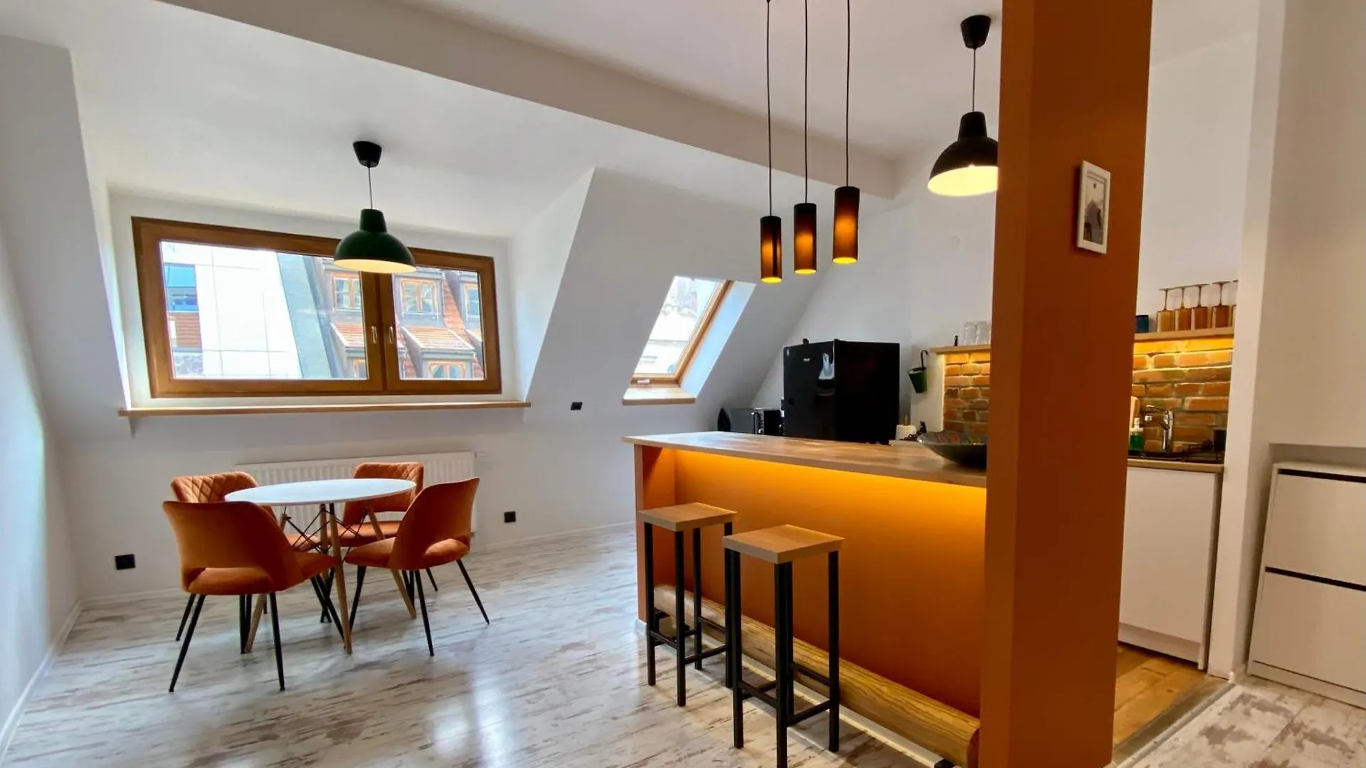 Ferienwohnung 93 M2 Rynek Kino Na Dachu Self Check-In Breslau