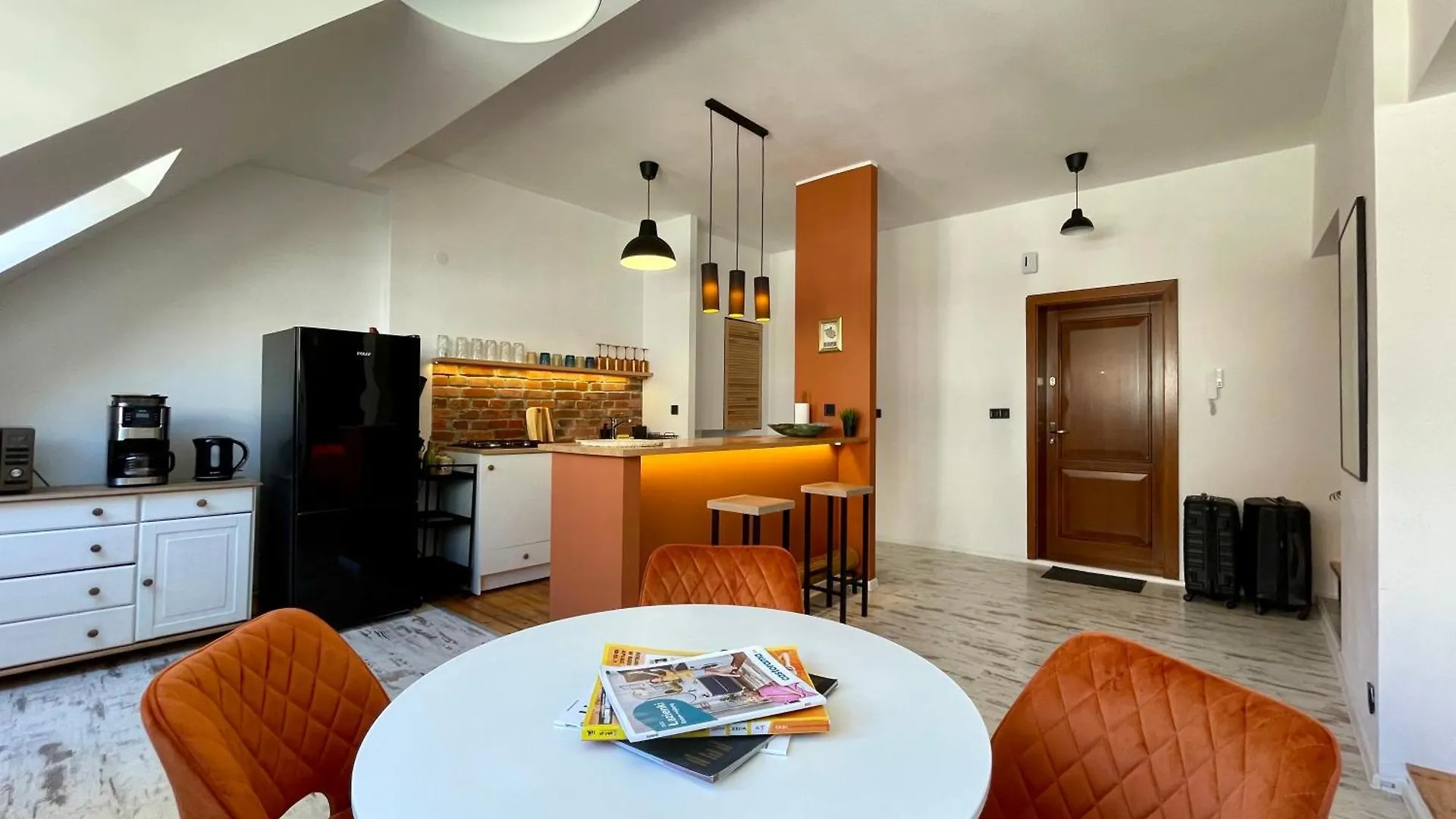 Ferienwohnung 93 M2 Rynek Kino Na Dachu Self Check-In Breslau Polen